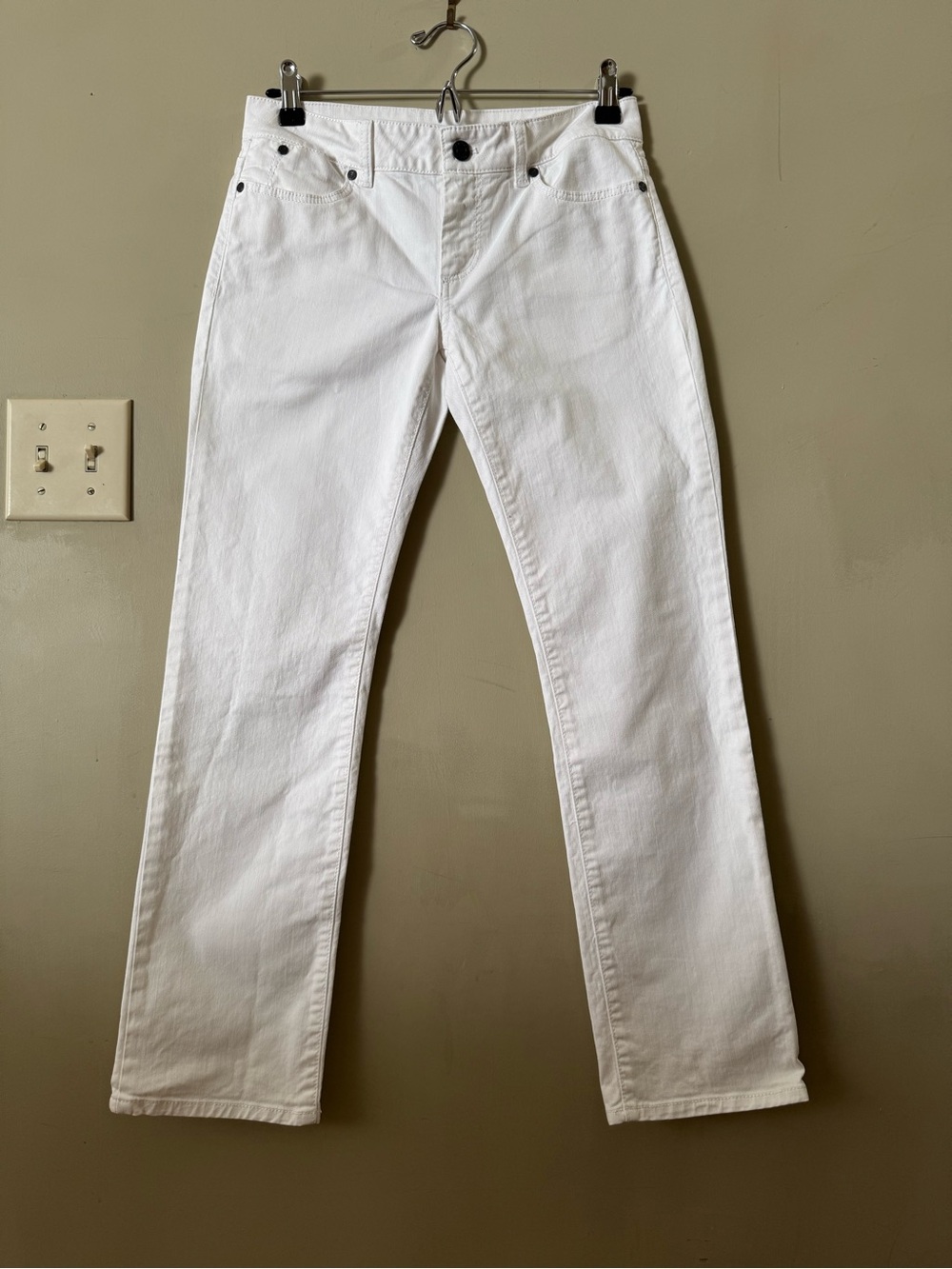 Talbots Signature White Straight Leg Jeans 4P/27 Stretch